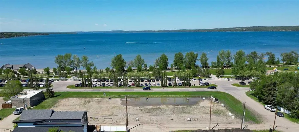 4217 LAKESHORE Drive