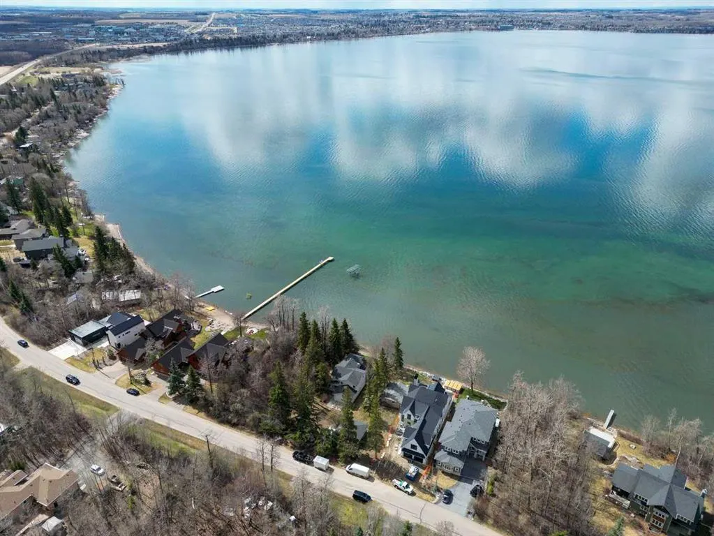 4217 LAKESHORE Drive
