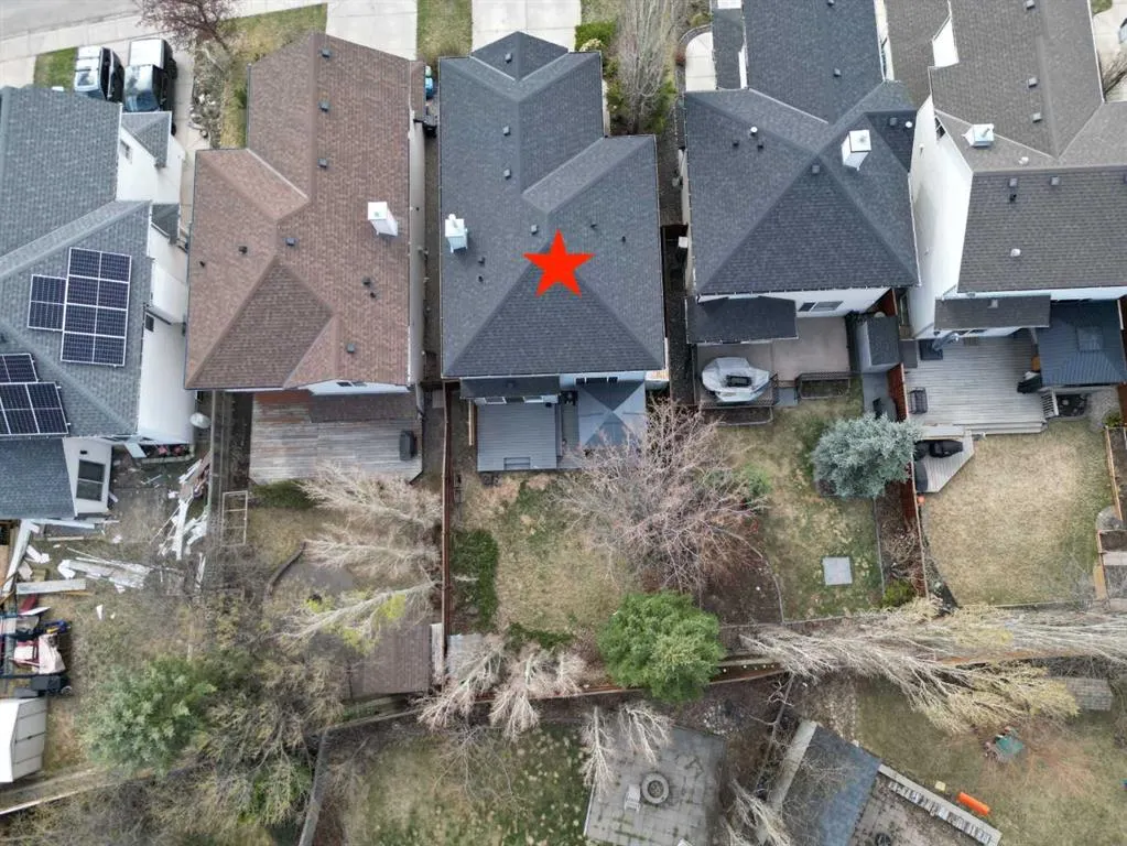176 Cranwell Crescent SE