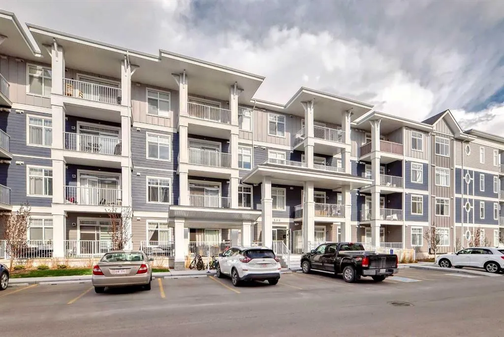 500 Auburn Meadows Common SE, #104