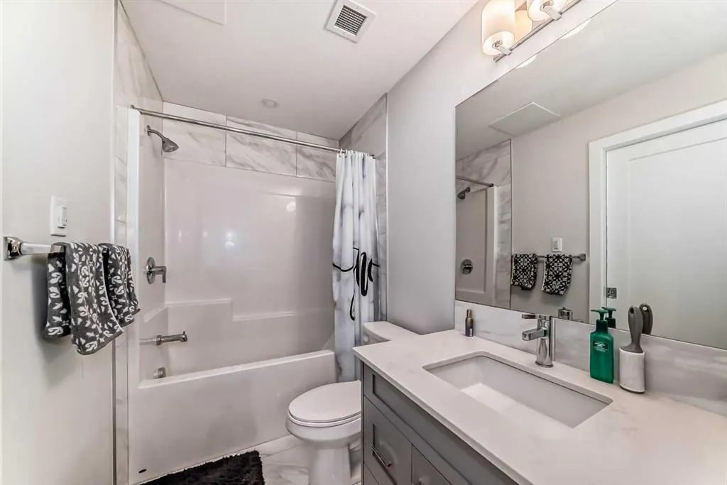 500 Auburn Meadows Common SE, #104
