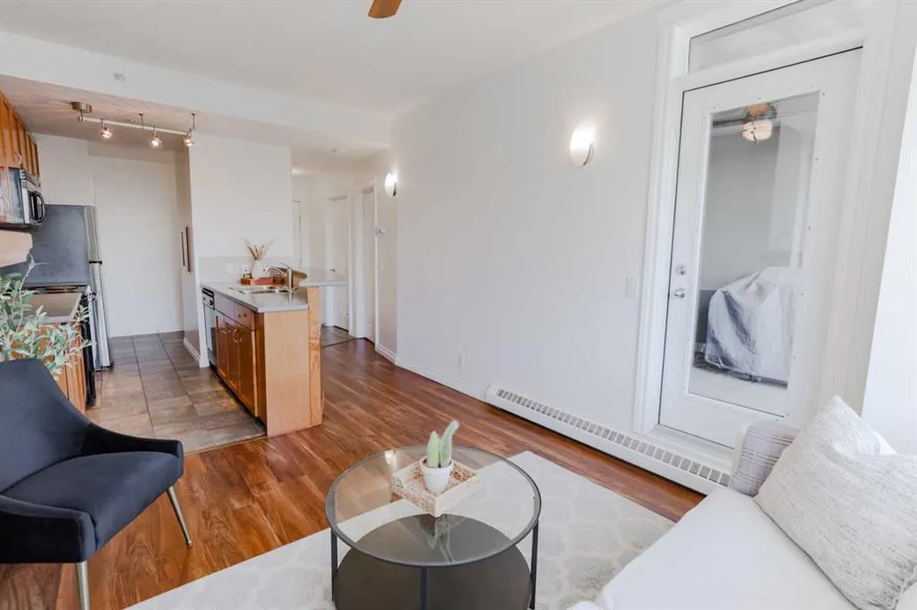 990 Centre Avenue NE, #524