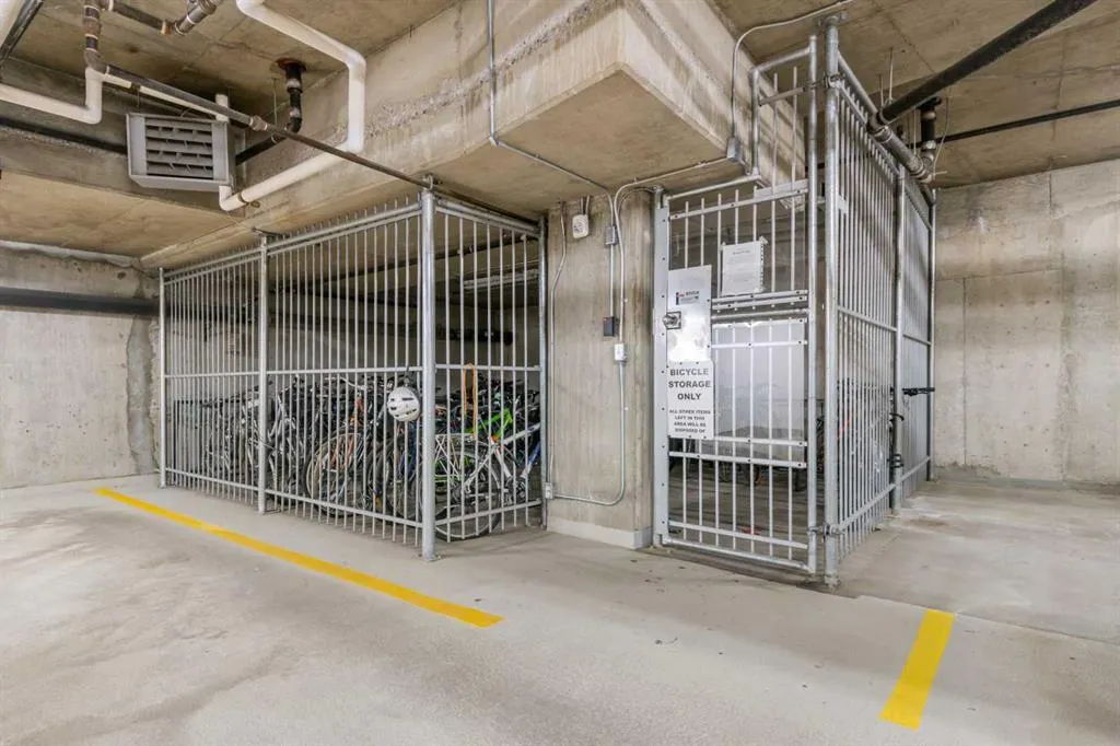 990 Centre Avenue NE, #524