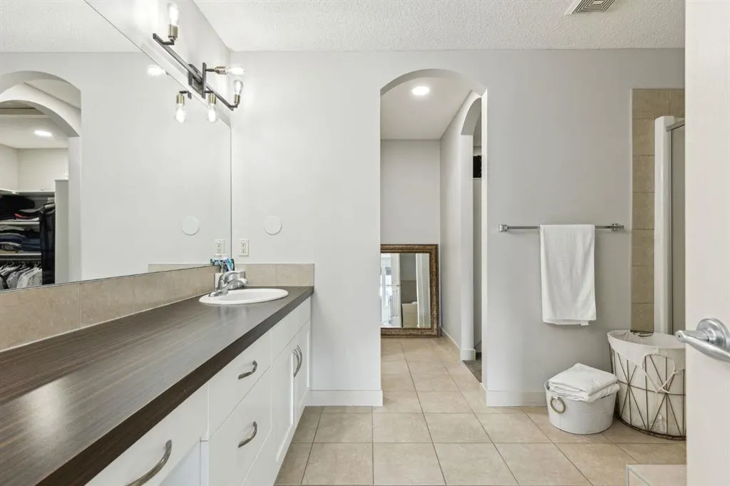 11 copper leaf Terrace SE