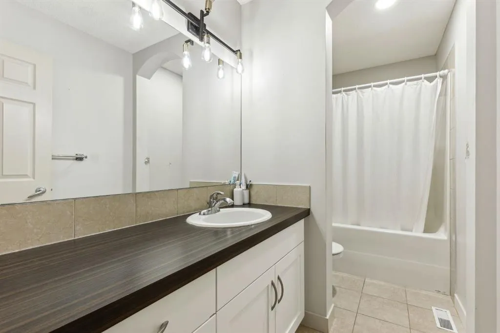 11 copper leaf Terrace SE