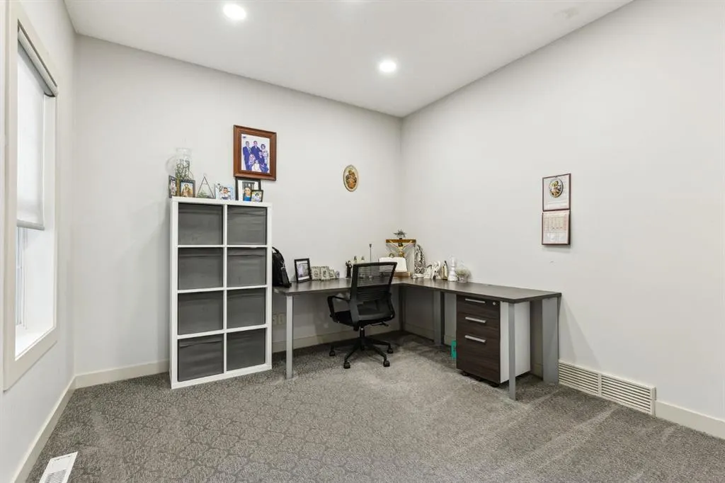 11 copper leaf Terrace SE