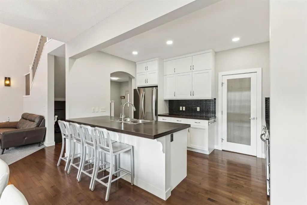 11 copper leaf Terrace SE