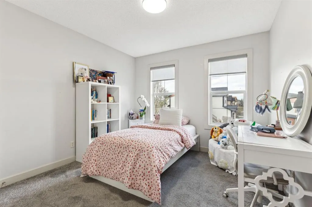 11 copper leaf Terrace SE