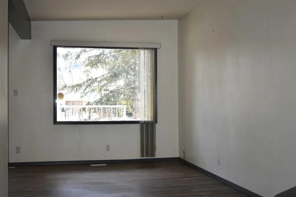 7344 & 7342 35 Avenue NW