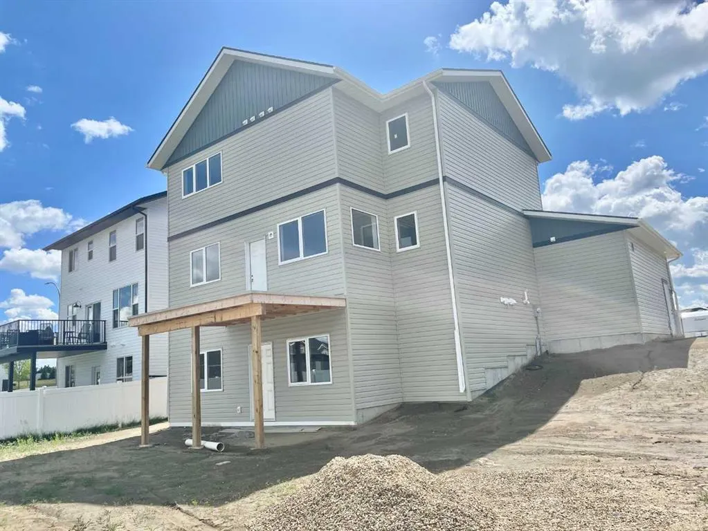 10 Aura Drive