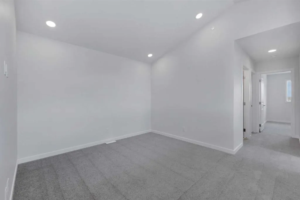 143 Herron Walk NE