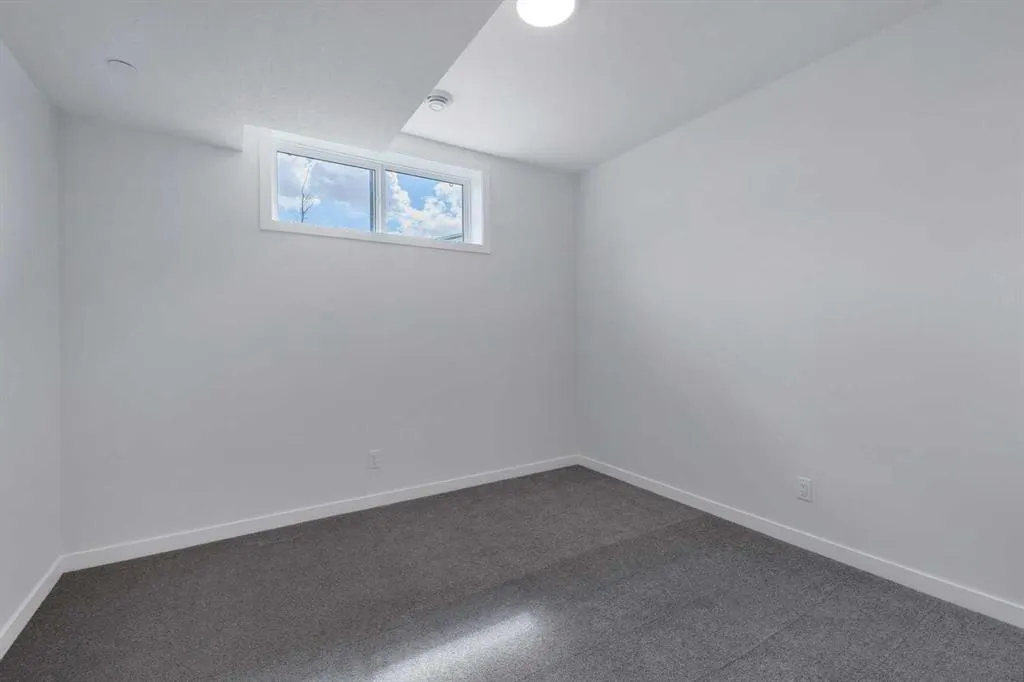 143 Herron Walk NE