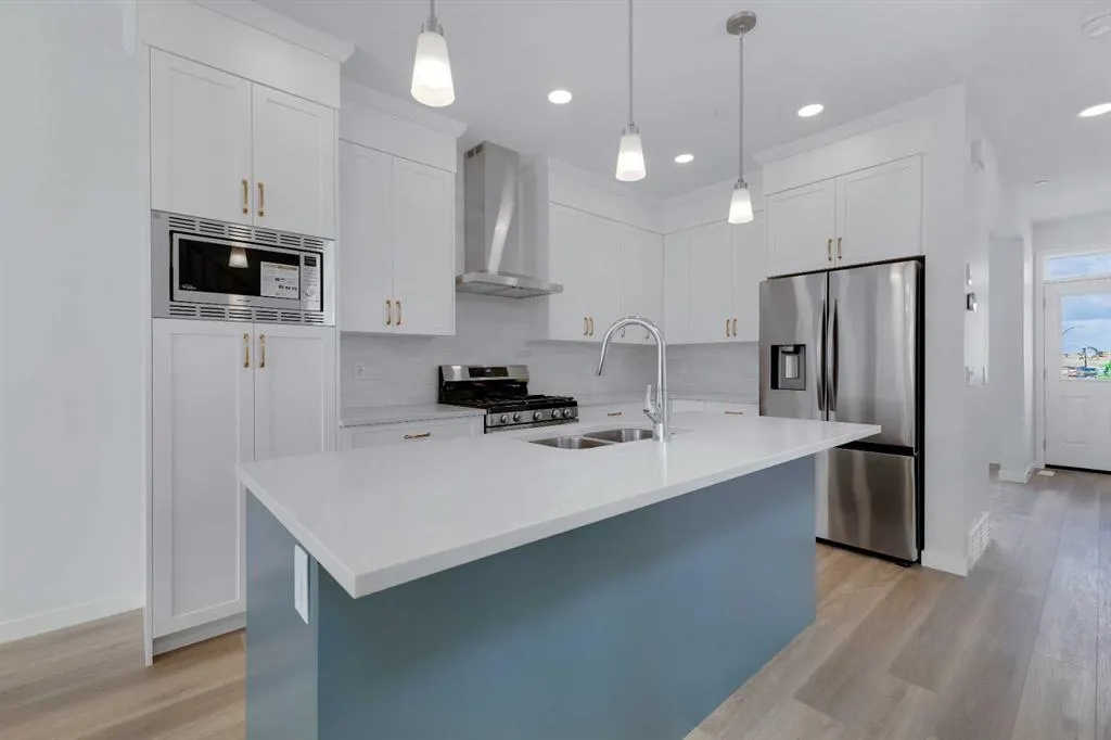 143 Herron Walk NE