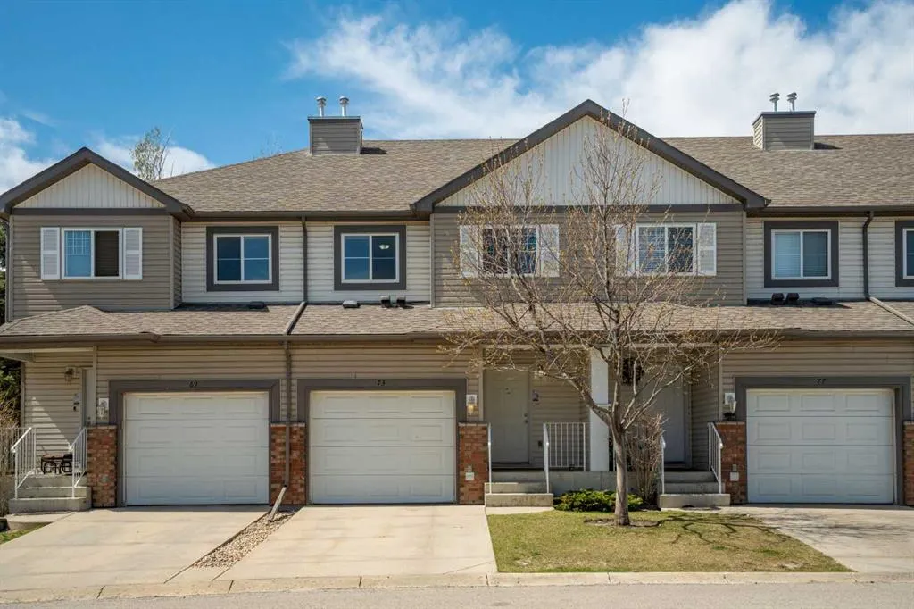 73 Saddletree Court NE