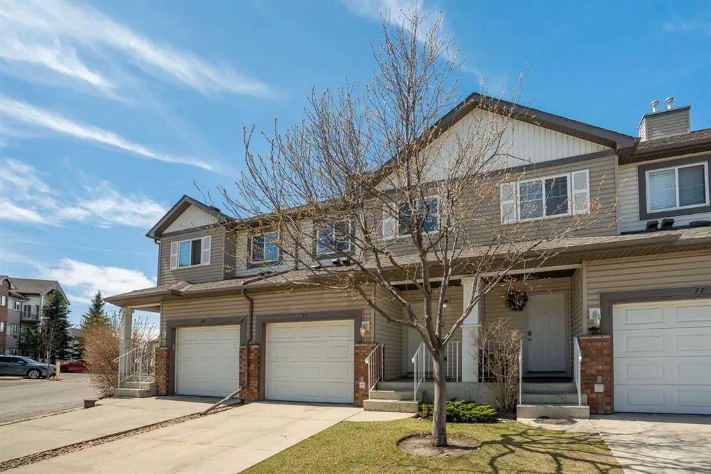 73 Saddletree Court NE