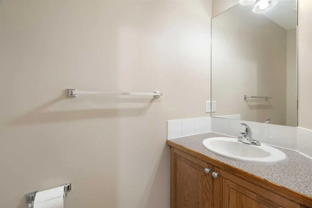 73 Saddletree Court NE