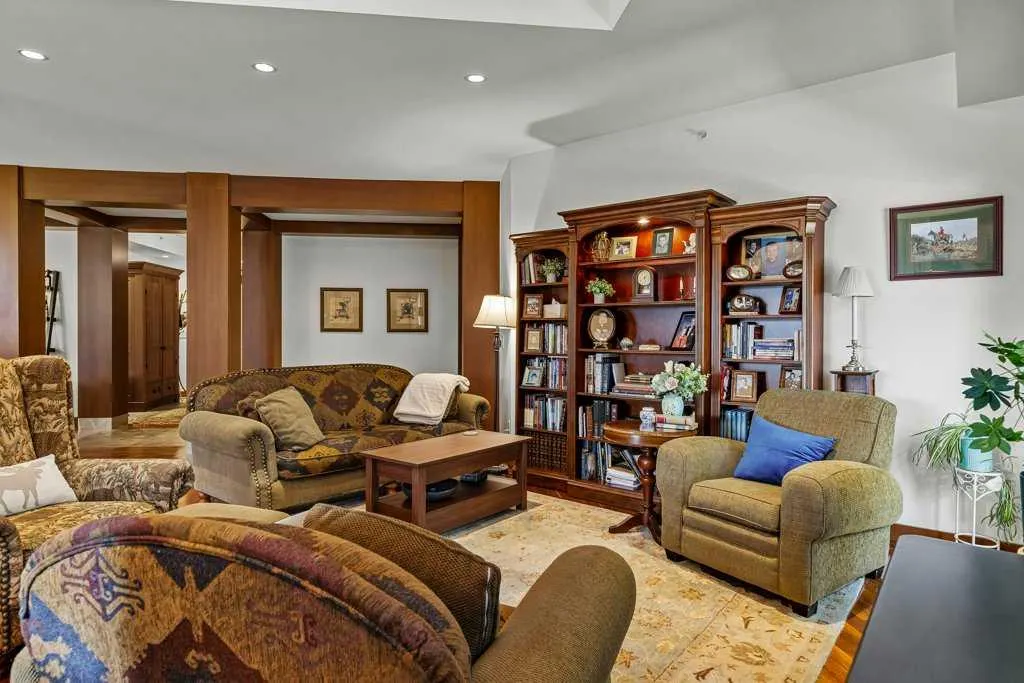 140 stone creek Road, #304
