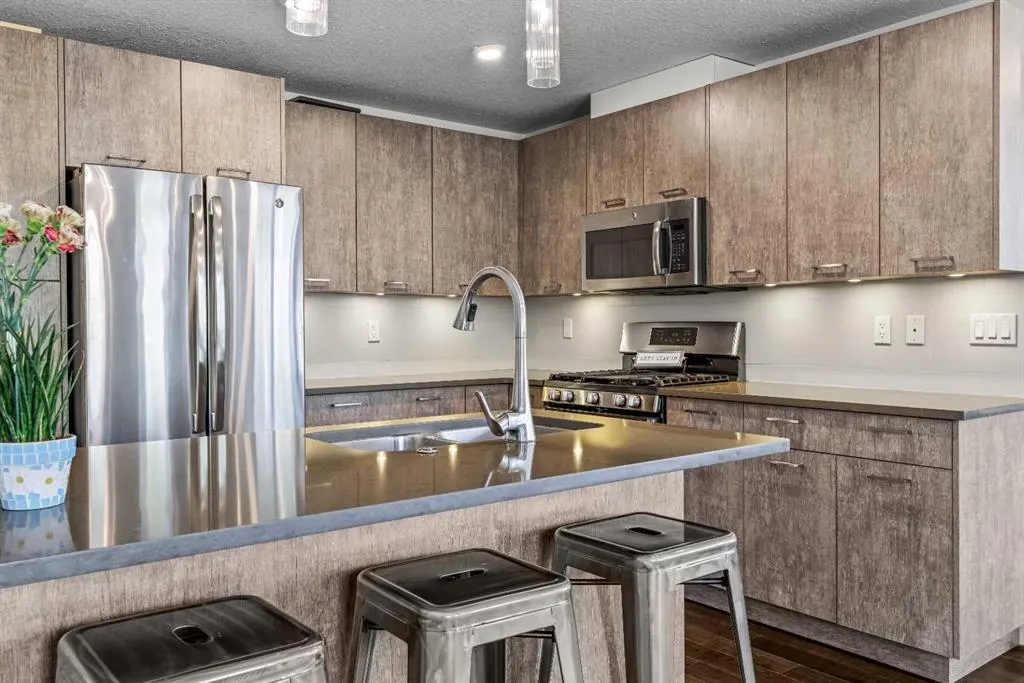 102 Stewart Creek Rise, #302