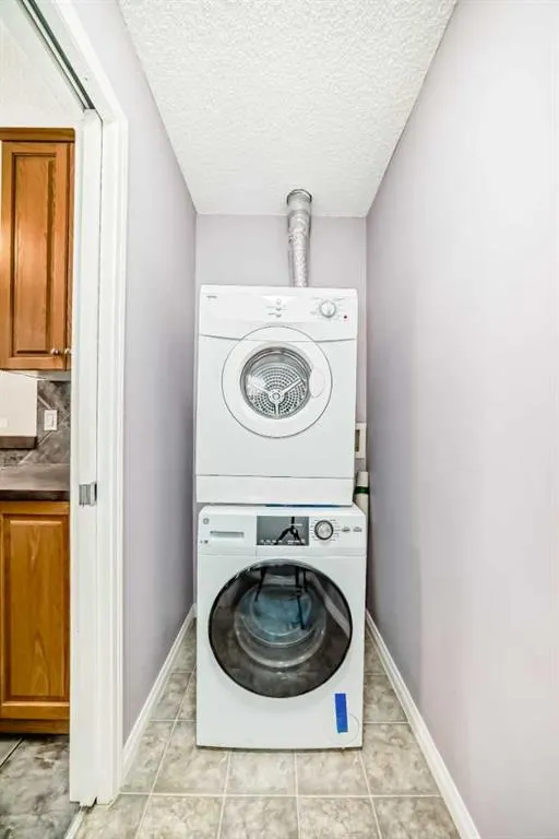 25 Prestwick Drive SE, #208