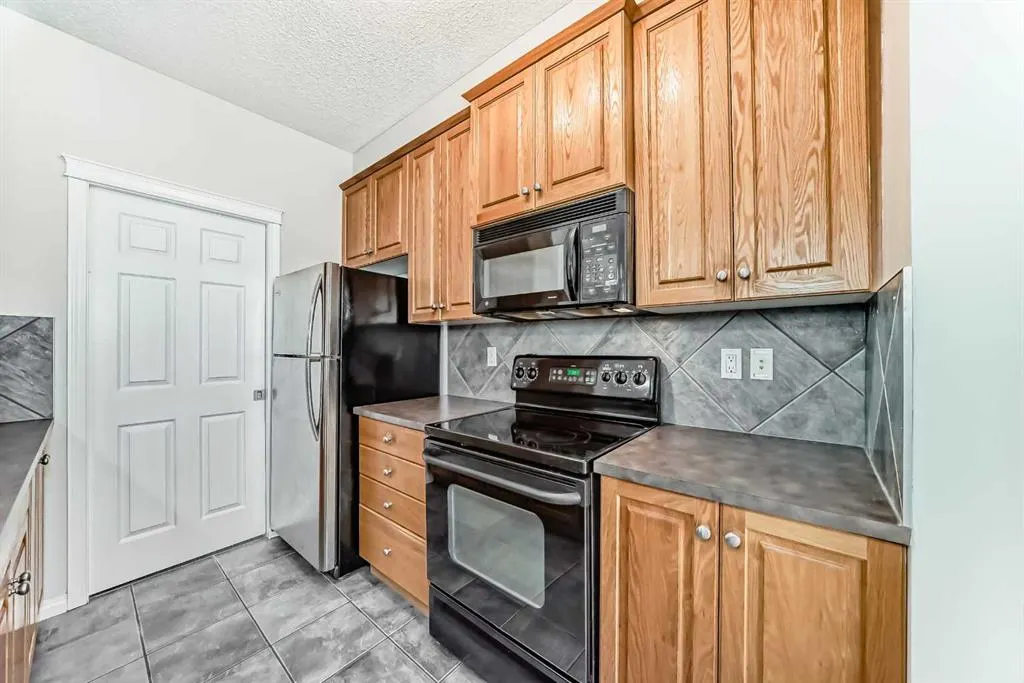 25 Prestwick Drive SE, #208