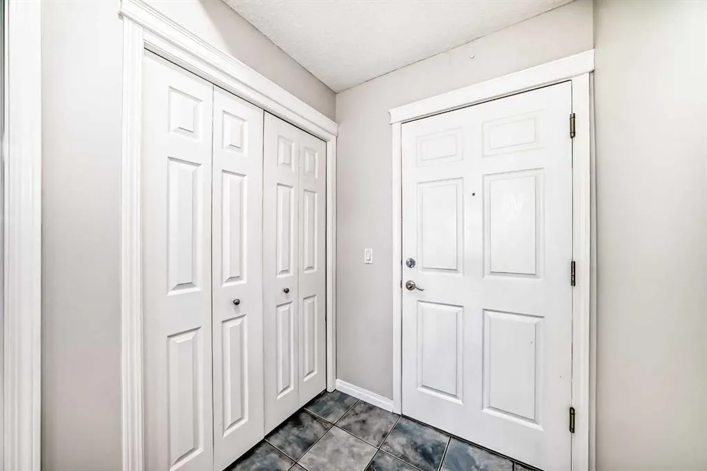 25 Prestwick Drive SE, #208