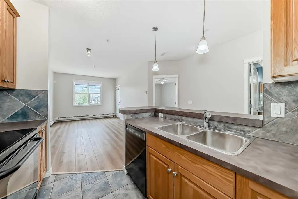 25 Prestwick Drive SE, #208