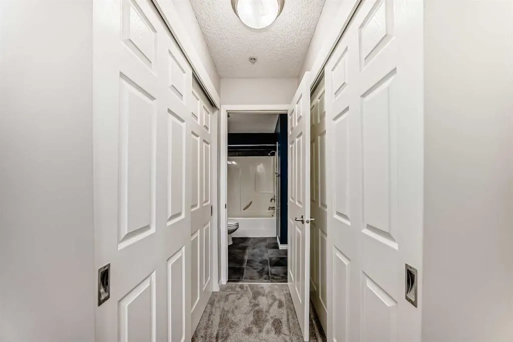 25 Prestwick Drive SE, #208