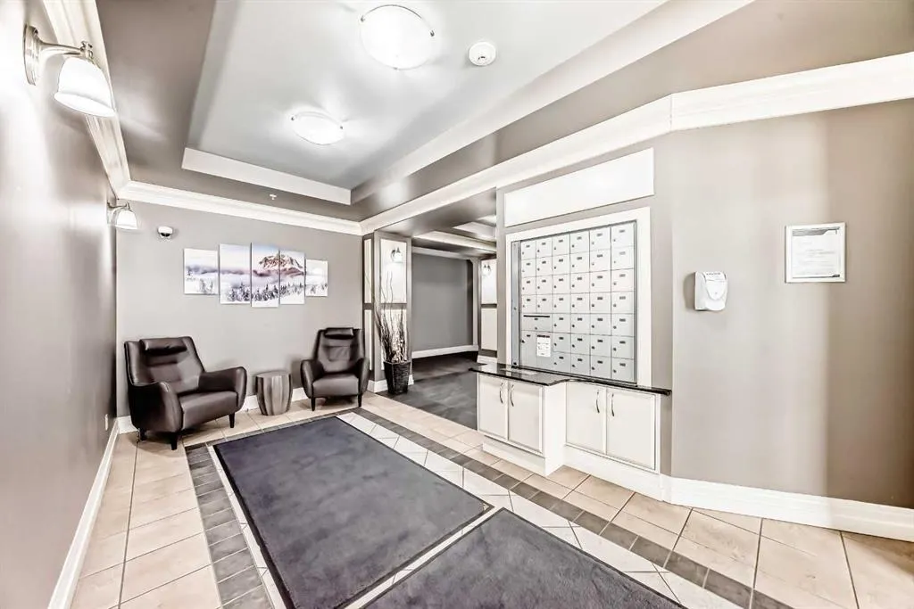25 Prestwick Drive SE, #208