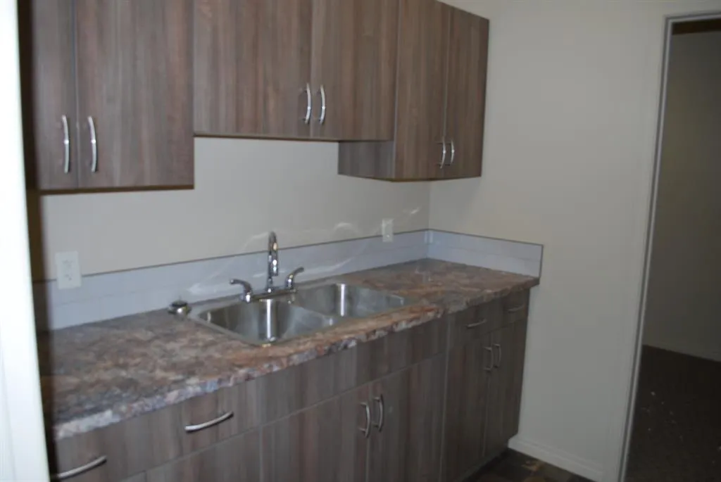 4616 47 Avenue, #2