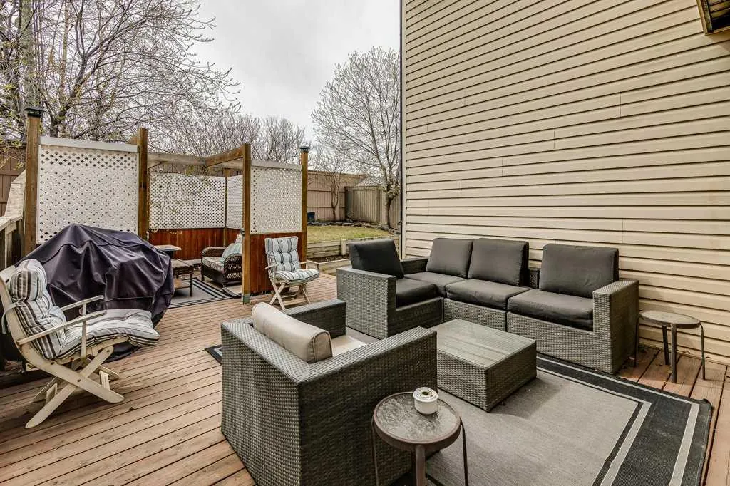 48 Chapala Square SE