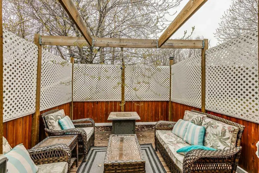 48 Chapala Square SE