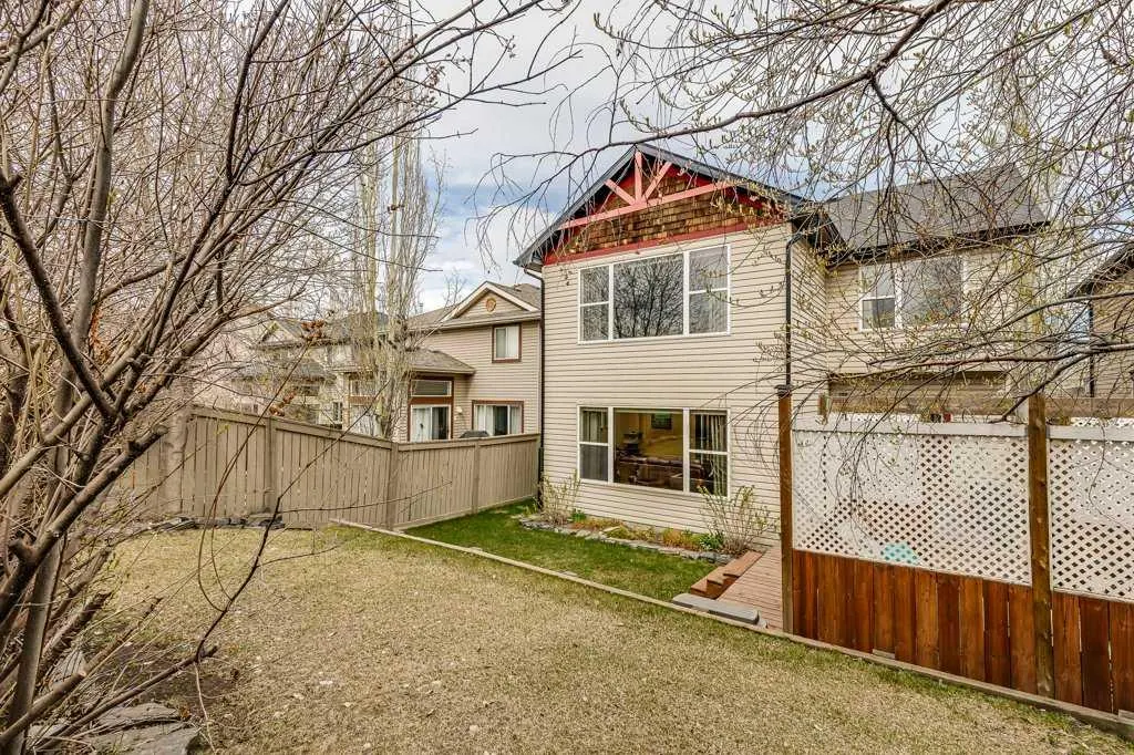 48 Chapala Square SE