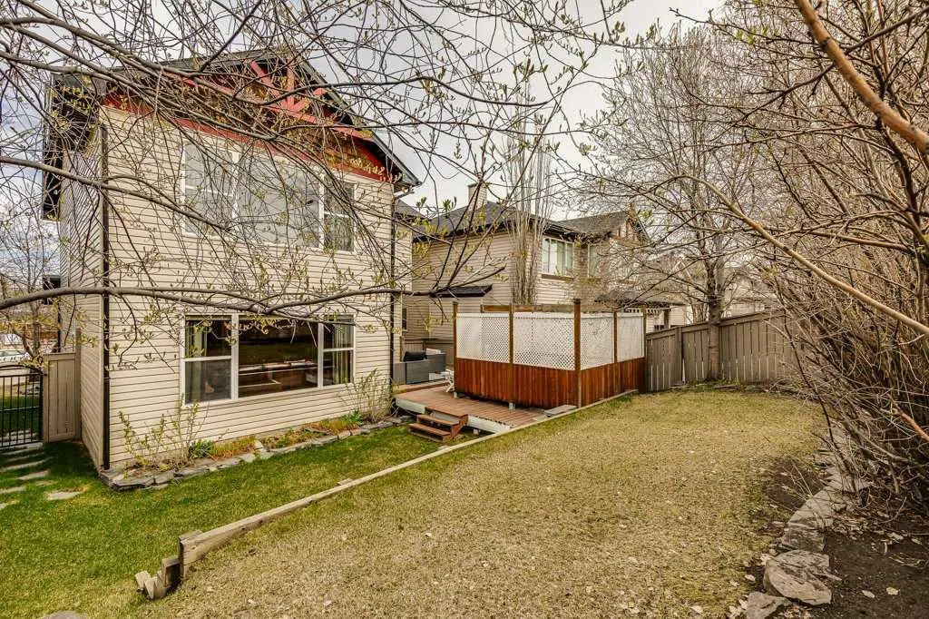 48 Chapala Square SE