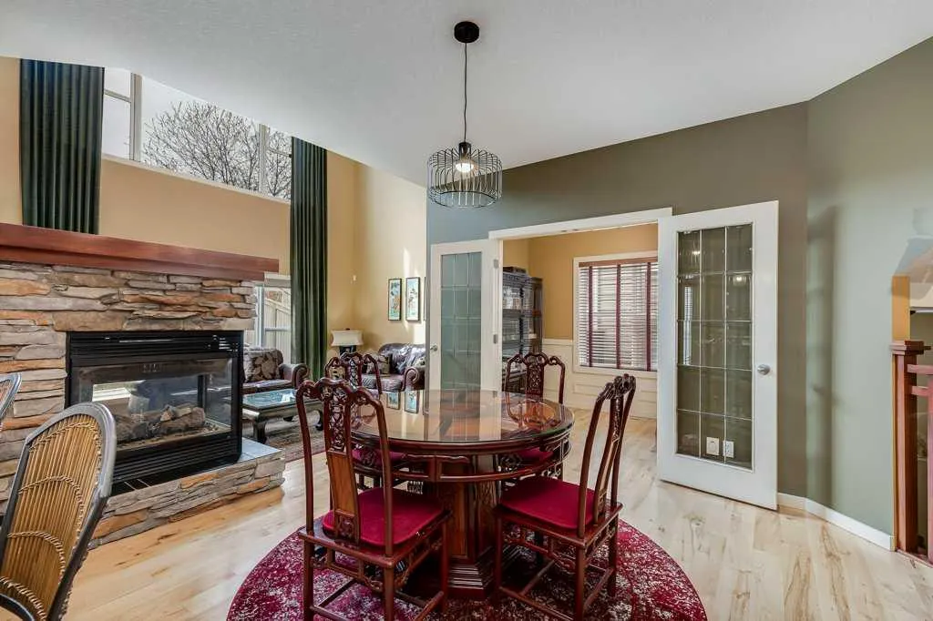48 Chapala Square SE