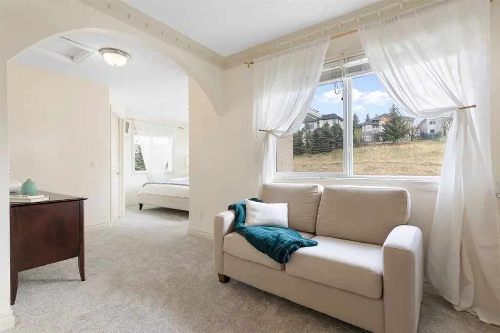 181 Gleneagles View
