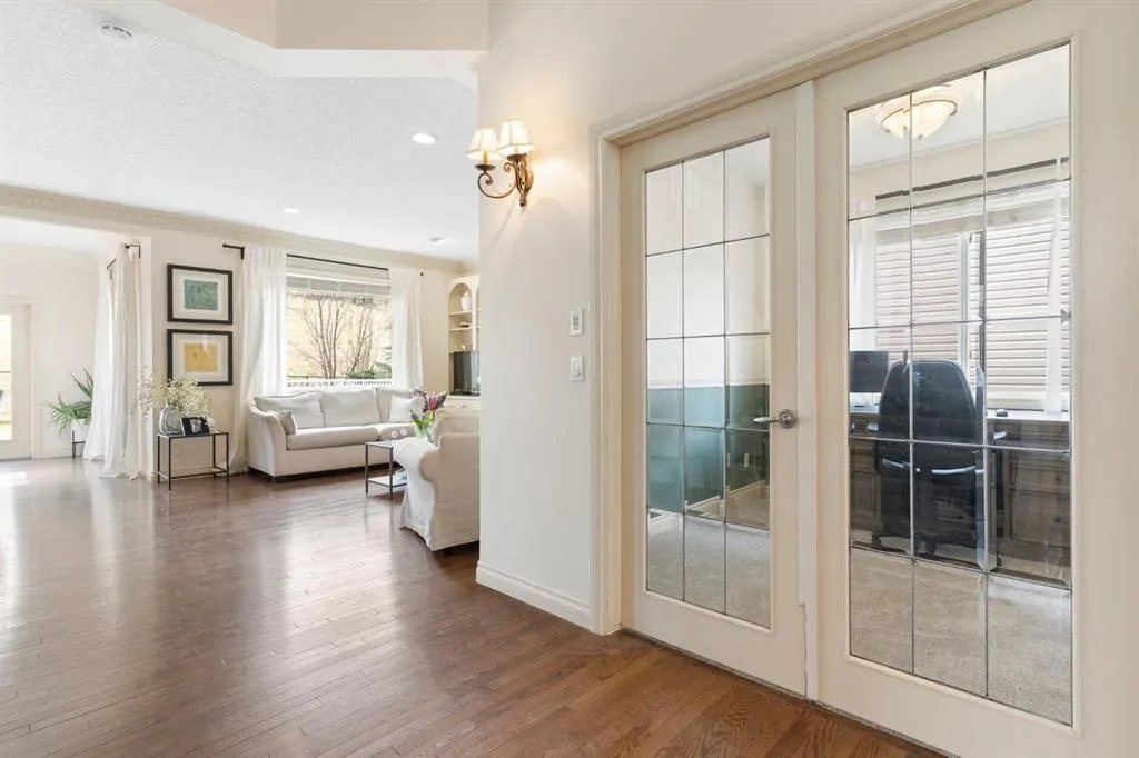 181 Gleneagles View
