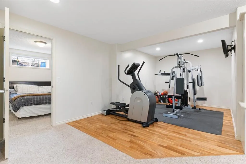 181 Gleneagles View