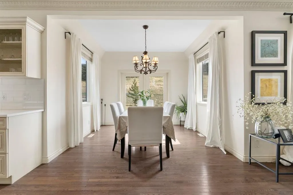 181 Gleneagles View
