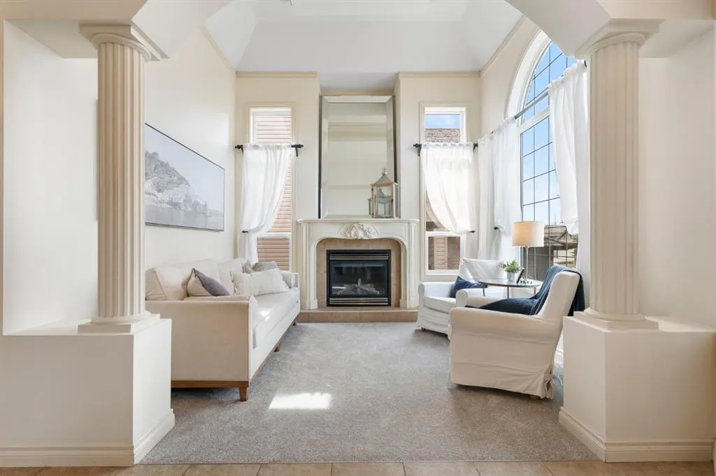 181 Gleneagles View