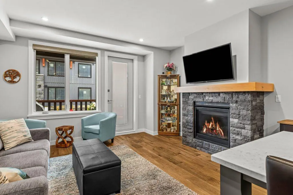 1315 Spring Creek Gate, #102