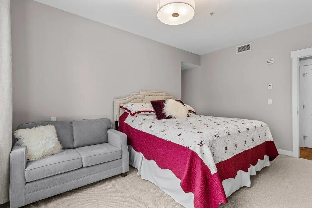 1315 Spring Creek Gate, #102
