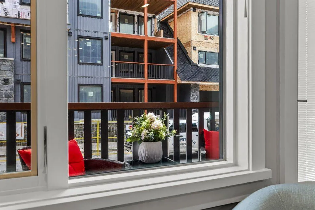 1315 Spring Creek Gate, #102