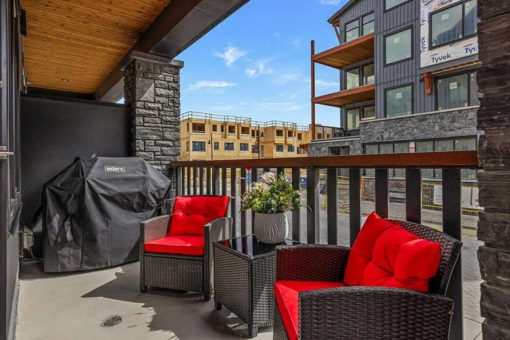 1315 Spring Creek Gate, #102
