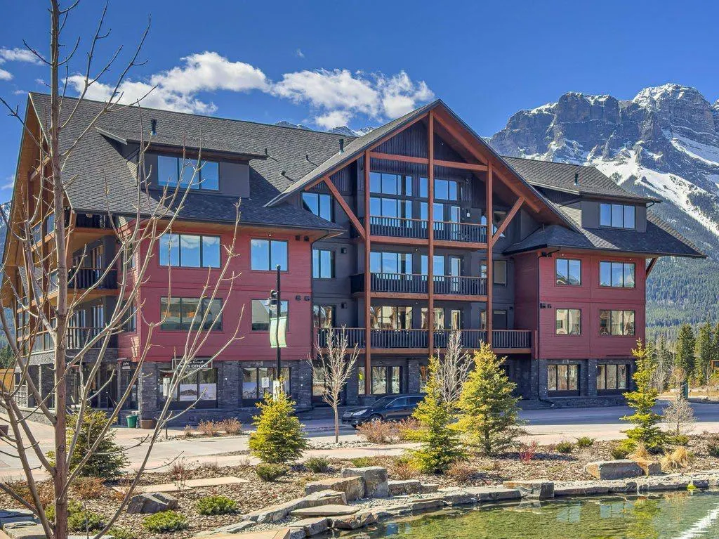 1315 Spring Creek Gate, #102