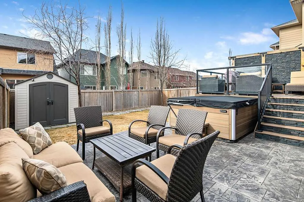 97 Evanspark Way NW