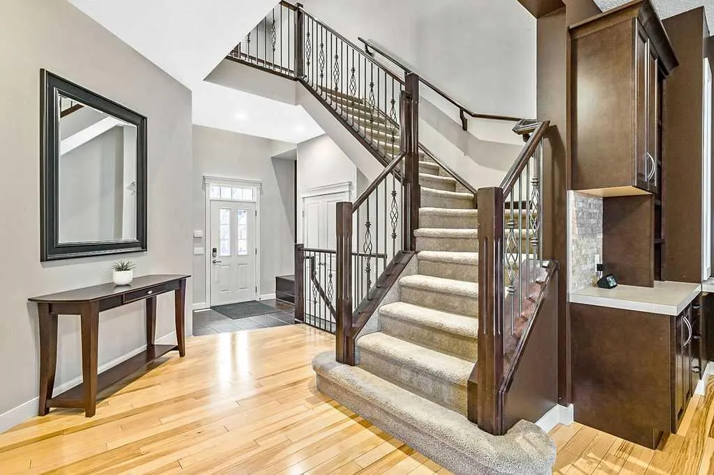 97 Evanspark Way NW