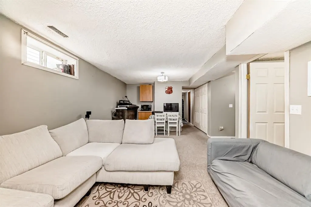 211 Taracove Estate Drive NE