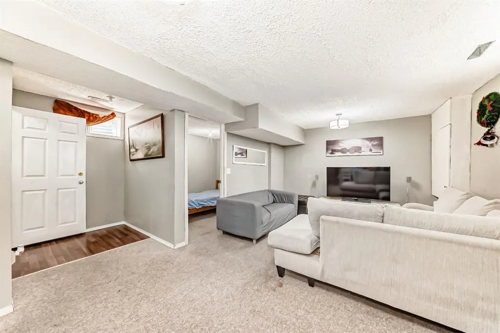 211 Taracove Estate Drive NE
