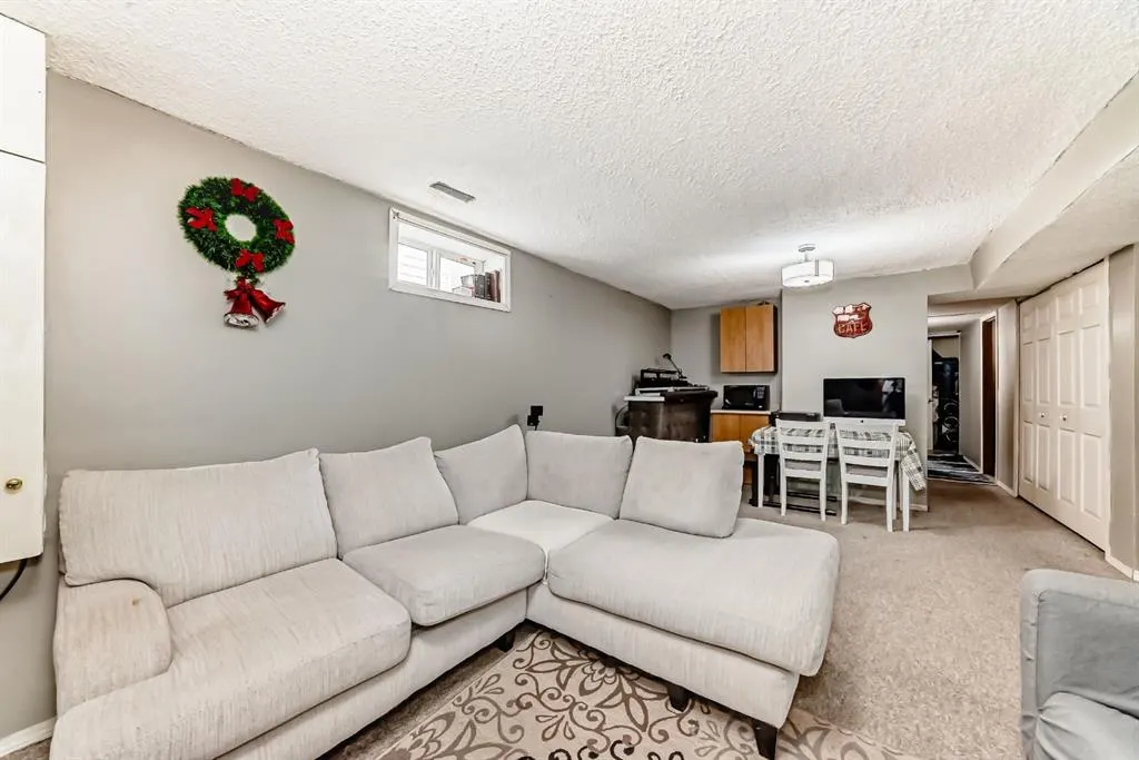 211 Taracove Estate Drive NE