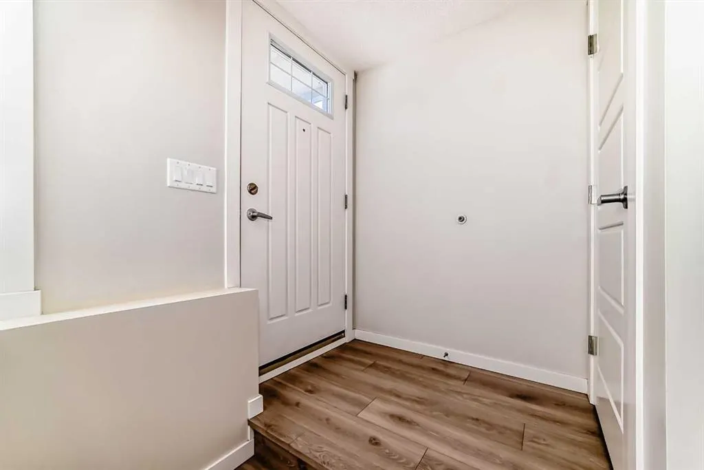 109 Cranbrook Square SE